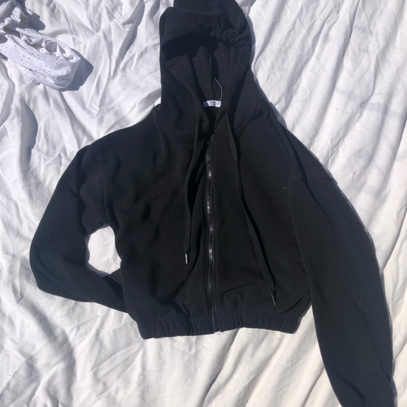 Basic Black Hoodie (with zipper) - Picture 9 of 9